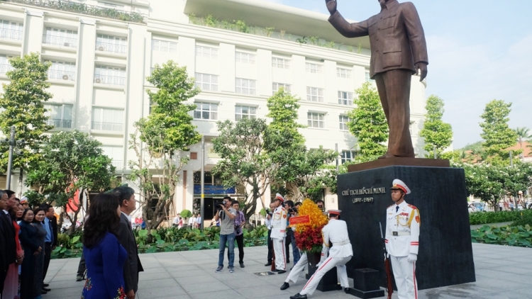 Khaw tin 19h harei 19/5 saong 6h30 harei 20/5