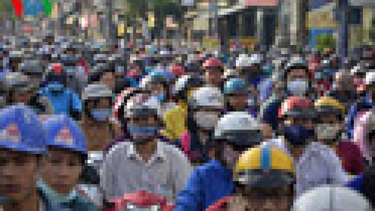 Khaw tin 19h, harei 17/10 saong 6h30 harei  18/10