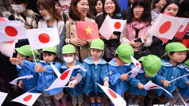 Khaw tin harei 6/4/2017