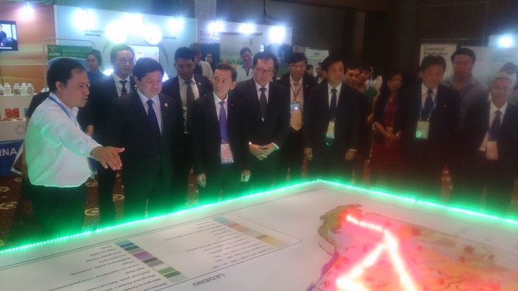 Khaw tin 10h30 saong 14h30 harei 23/8/2017​