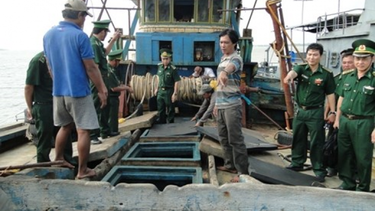 Bruk pablei saih lau xang menyek di jalan bien gioi Tay Nam daok jhak