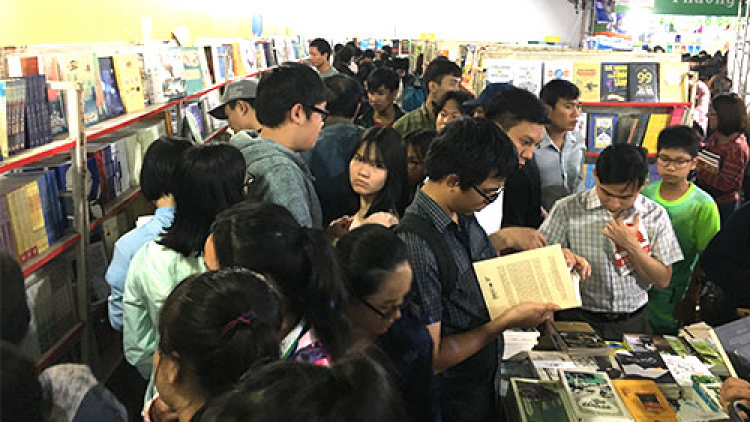 Khaw tin 10h30 saong 14h30 harei 21/4