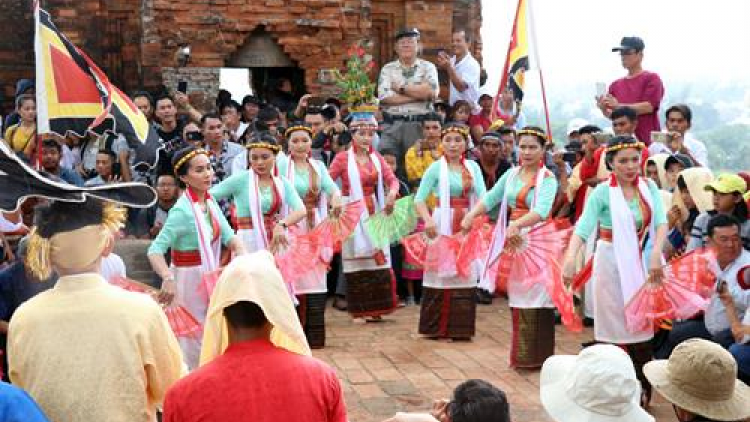 Dom kadha daoh Cam uan harei Katê thun 2019