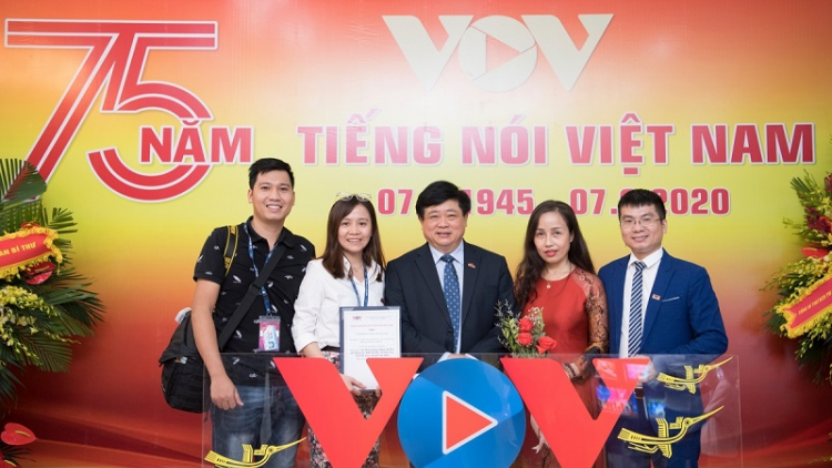 Giải thưởng TNVN meda hu peih praong jang meng kadha tal asal di nyu