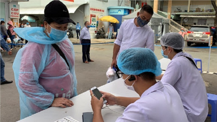 Dom sang iek ruak di ban raya HCM pacang caga njom Covid-19, daong khik urang hu ruak dahlau rup