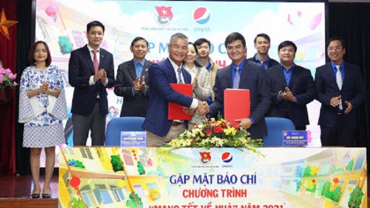 Danak dak “Ba Tết mai sang” thun 2021 di Kapul Dam dara CS Hồ Chí Minh pakat negar meda alin harak vé radaih ôtô nao mai saong dom pandap ka sinh viên, dam dara, urang ngak atah sang hu raidiuk kan kandah mai palei taduan raok Tết thun anek sak Kubao thun 2021