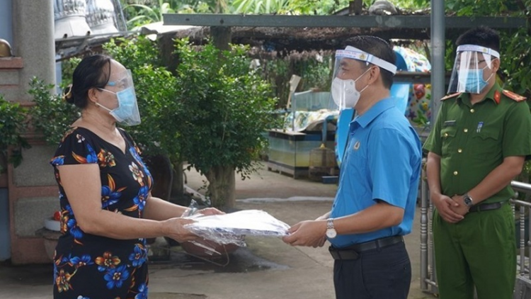 Tui Mintri Lao động - Thương binh saong Xã hội, hadei di 1 bilan peih ngak Sarak 68/NQ-CP ka dom bruk daong urang ngak haong menuac pandar urang ngak gaok kan kandah kayua jit praong Covid-19