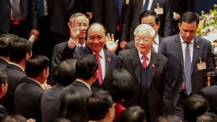 Harei ni (25/1), di Hà Nội, nyaom roya pakat negar mbang ka XIII di Đảng peih tabiak mbang ginum biai caga