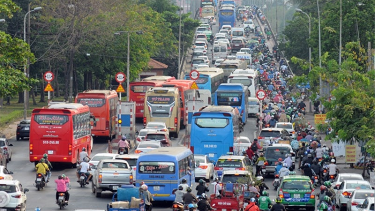 Thủ tướng Rajaei bahrau hu harak payua Ủy ban salamat jalan mbak negar, dom mintri, dom gah, dom tỉnh, ban peih ngak dom jalan khik kajap siam mekre, salamat bruk nao mai angaok jalan saong pasang iek siam jit dịch COVID-19 tuk Tết Dương lịch, Tết Nguyên đán