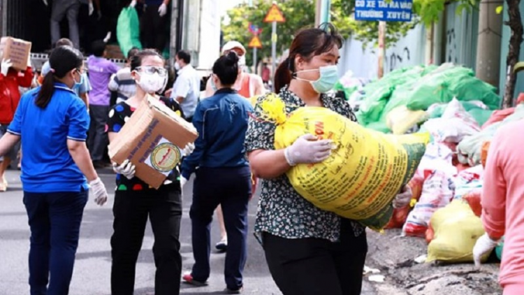 Piah samar daong dom sang gaok kan kandah tuk daok peih bruk pa-atah di gauk, UBMTTQ Việt Nam TPHCM hu caga ginup 250.000 pok pandap, yaok paok yaom 500.000 đồng piah daong di tukvak anak tal (mbang 1 hu ba nao daong blaoh 3.000 paok)