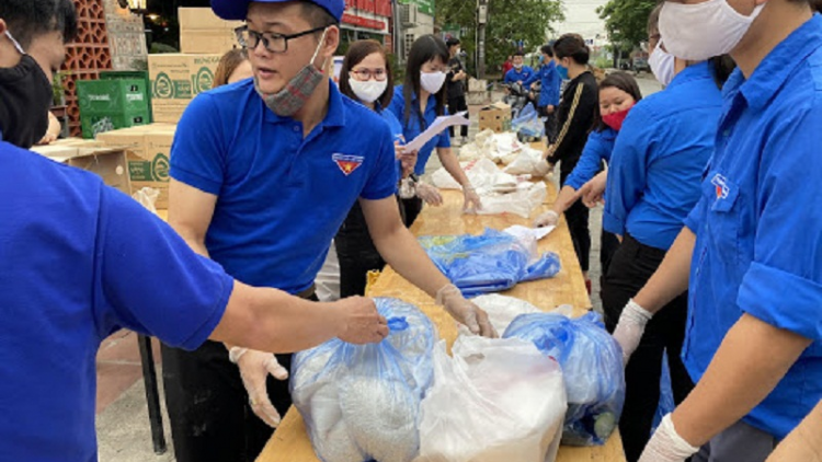 “Triệu van huak”, danak dak hu pambak prong hatai saneng di dam dara