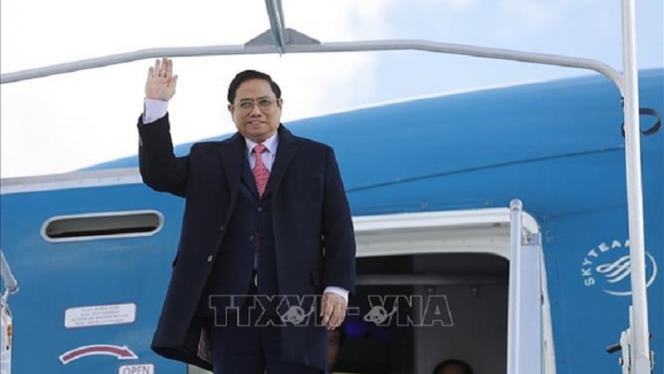 Taduan panuac da-a di Thủ tướng Nhật Bản Kishida Fumio, jala pandiak harei ini 22/11, Thủ tướng Phạm Minh Chính ba akok kapol urang jakar pakat glong di Viet Nam tagok jalan nao rivang negar Japon