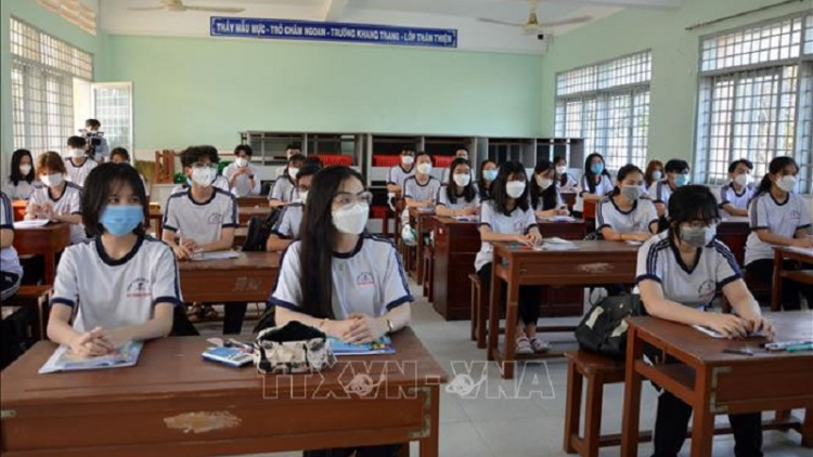 Pato tacei dom tinh, ban brei ka anek saih meng umo 12 thun tagok nao bac tapak gilac hadei di tuk Tết Nguyên đán