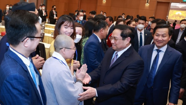 Brei panuac di var taom gaok  urang Việt daok di negar langiu hu mbaok  di danak dak Xuân taneh ia thun 2022 harei 22.1 meng bloh.