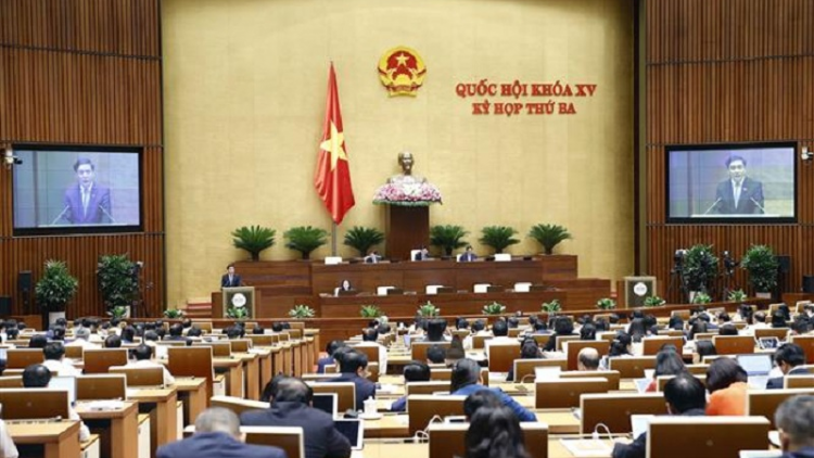 Harei ini (15/6), di mbang ginum biai ka 3, Quốc hội mbang 15, dom urang Quốc hội yar tangin brei tapa saong ginum biai dom danak dak Hukum, Sarak.