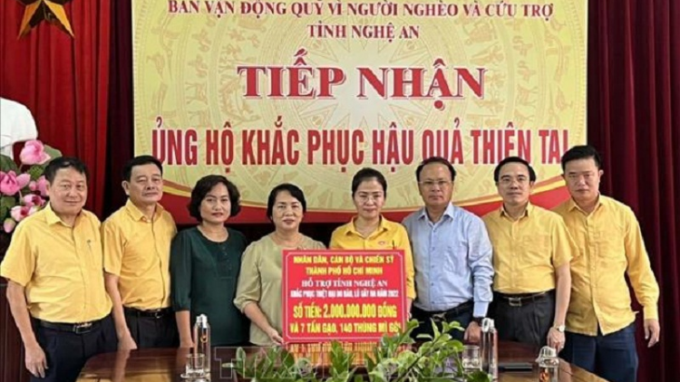 Harei ini Thành ủy, HĐ bhap bini, UB bhap bini, UB MT negar Viet Nam Ban raya HCM hu alin brei tỉnh Nghệ An 2 tỷ đồng gam 7 tấn brah, 140 thung mì