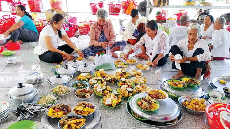 Bruk ngak mbang cakrok, mik va Khmer uan raok Chôl Chnăm Thmây bui sambai, chreih chrai.