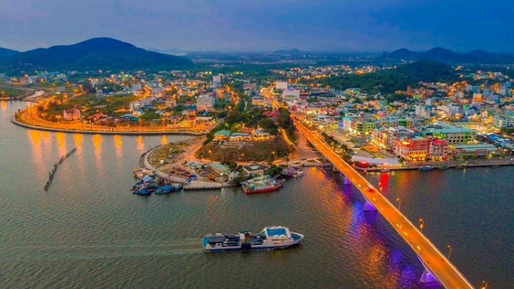 Ban Hà Tiên, tỉnh Kiên Giang birau hu pok brei panuac lac ngak salah bruk padang ngak palei pala birau saong taduan Huân chương Lao động hạng ba di Akok negar