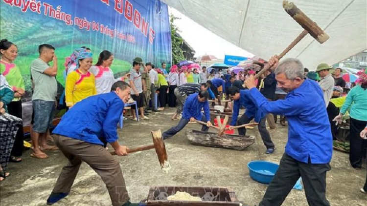 Gheih mekre Rija Háu Đoong di urang Giáy daok di Lai Châu