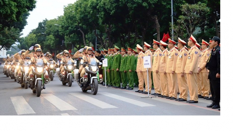 Page harei ini 28/12, di Ha Noi, Phó Thủ tướng thường trực Trương Hòa Bình - Akok Ủy ban An toàn giao thông pakat negar peih bruk jak ba ngak Thun salamat jalan mbak 2020.