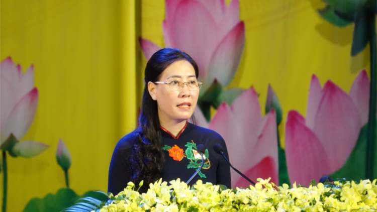 P’căn Bùi Thị Quỳnh Vân  crêê bhrợ cớ Bí thư Tỉnh ủy Quảng Ngãi