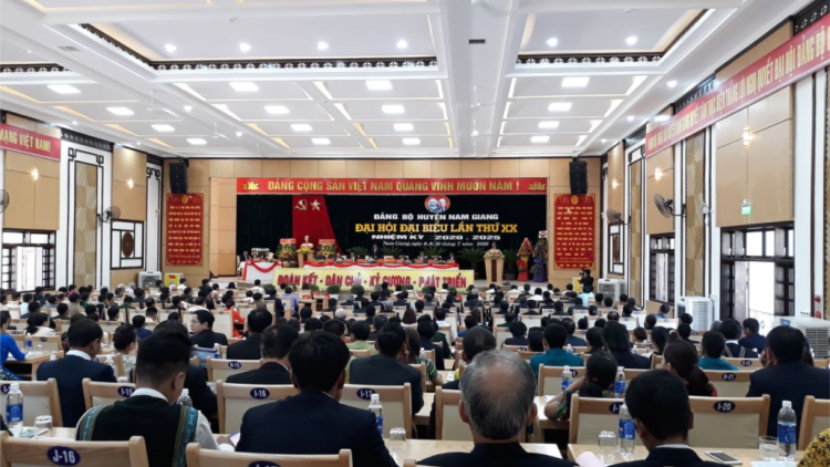 Tơơp bhrợ Đại hội Đại biểu Đảng bộ chr’hoong Nam Giang g’luh XX Nhiệm kỳ 2020-2025