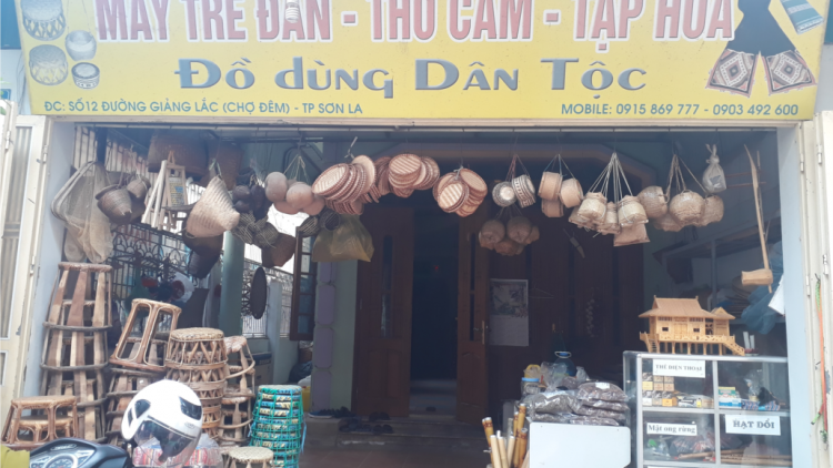 Ép khảu-nắc pr’đươi chr’nắp ooy zâp pr’loọng đông manứih Thái Tây Bắc