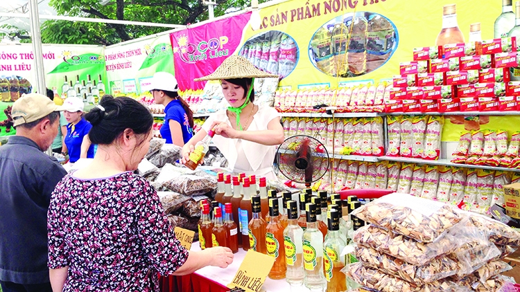 Liêm choom bêl pr’đươi Việt chô ooy vel bhươl