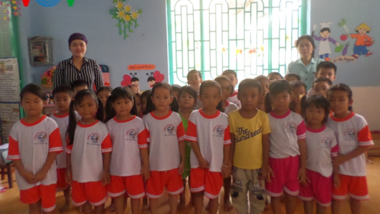 Râu bhui har tước lớp âng cô giáo Haf-Sroh