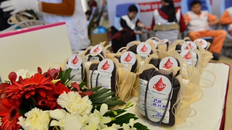 Mamung nắc lêy năl tr’pác lâng đợ apêê cắh pr’đoọng ooy pr’ắt tr’mung