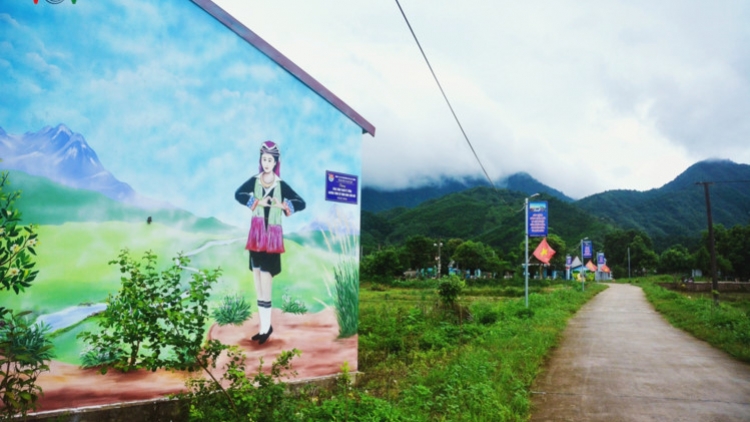 “ Vel tranh z’đêr” âng ma nứih Dao đhị c’noong k’tiếc Quảng Ninh