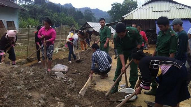 Lai Châu: Ta đhâm c’mor biên phòng pazum têy bhrợ têng bhươl cr’noon t’mêê