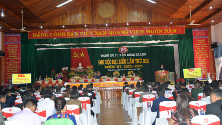 Đông Giang pa dưr pr’ăt tr’mông đh’rưah lâng zư lêy văn hoá