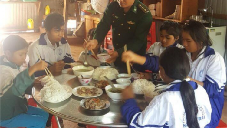Bộ đội Biên phòng Gia Lai lâng bấc bh’rợ “pa dưr a đhi tước trường”