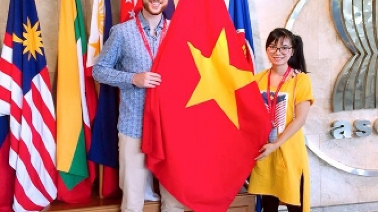 Cr’nọo cr’niêng bơơn t’gợ tước