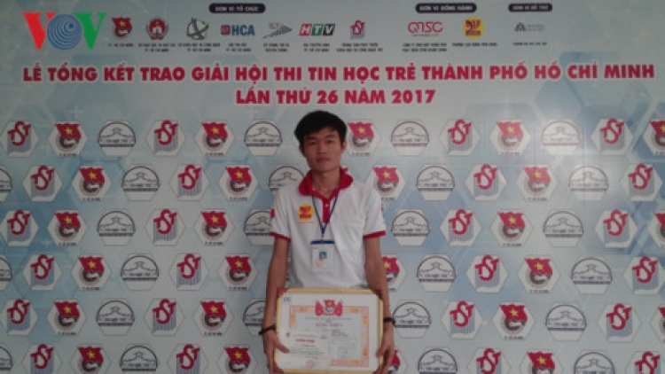 Sinh viên bhrợ t’váih muy pr’đươi chơớc lêy đong trọ bhriêl g’lăng