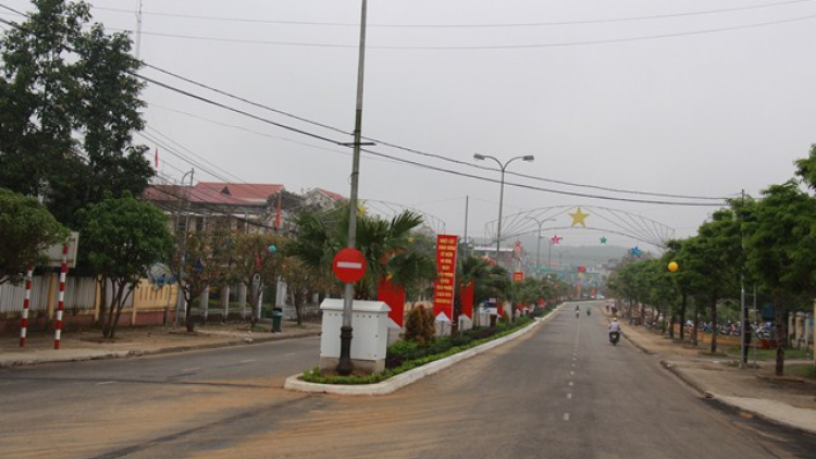 Manuýh cựu chiến binh bhrợ têng cơnh boóp pr’too a va Hồ