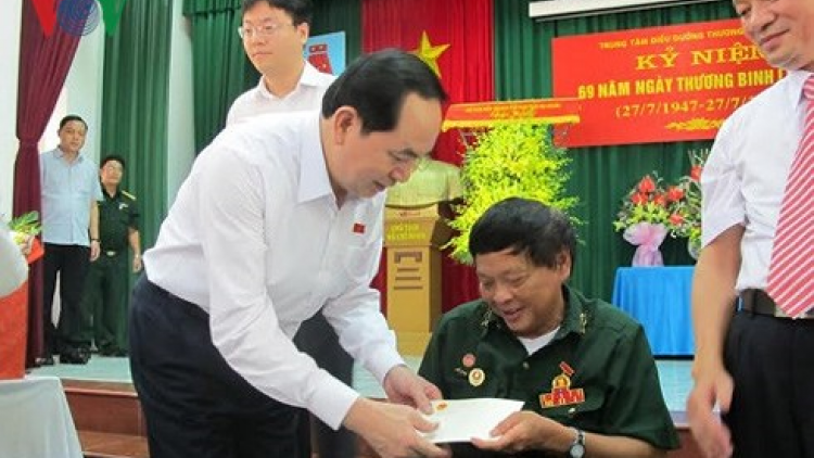 Chính phủ pa dzoóc đợ zên trợ cấp zập c’xêê lâng ma nuýh vêy c’rơ g’lếêh lâng cách mạng