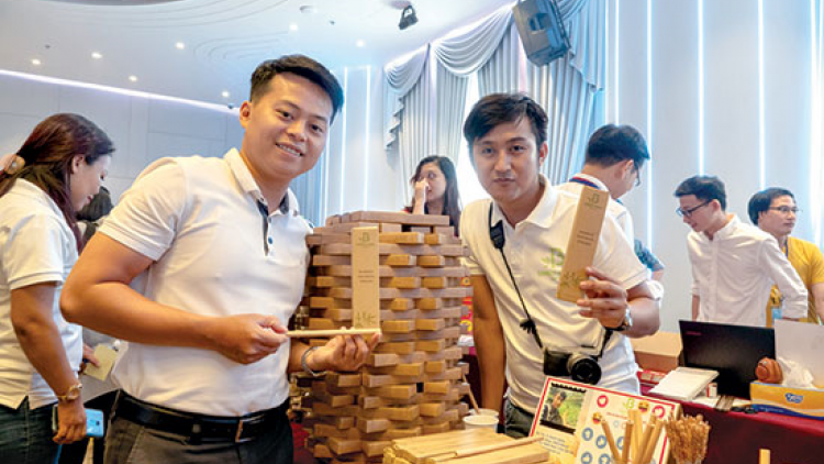 Ting ta pun cr’noọ cr’niêng âng đay