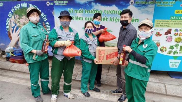 Pa dưr bh’rợ âng công đoàn zư x’mir lêy ha đoàn viên coh pr’luh cr’ay Covid-19