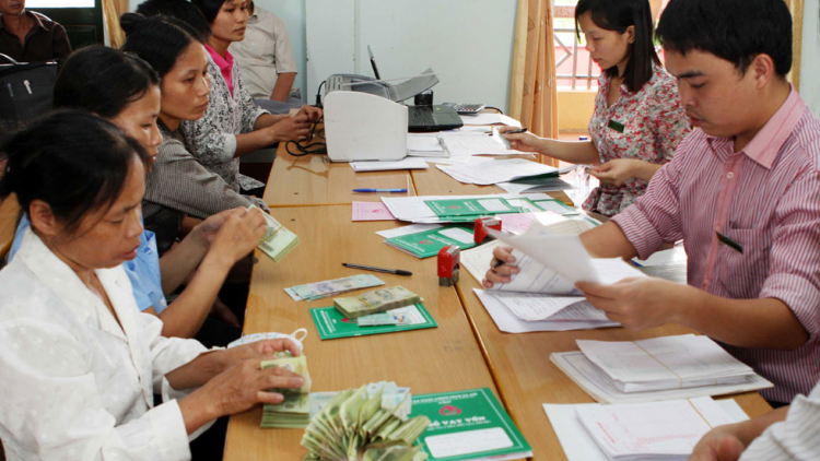Ngân hàng Nông nghiệp pa dưr bhươl cr’noon – đhị Đắk Lắk: Bhrợ t’váih pr’đơợ đoọng ha đhanuôr acoon cóh pa xiêr đharứt