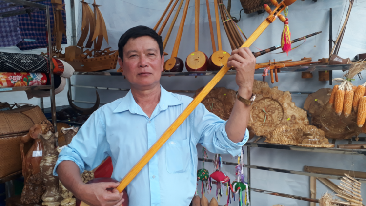 Manứih zư lêy râu ma bhưy chr’nắp âng n’jưl tính tẩu Quỳnh Nhai ặt chr’va xưl