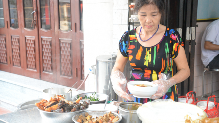 Chô đhăm k’tiếc Đông cha xơợng bánh đa a tam