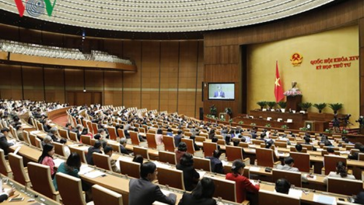 Pr’họp g’lúh 4, Quốc  hội khoá 14: Bhrợ têng xang xa nay bh’rợ moon pa glúh