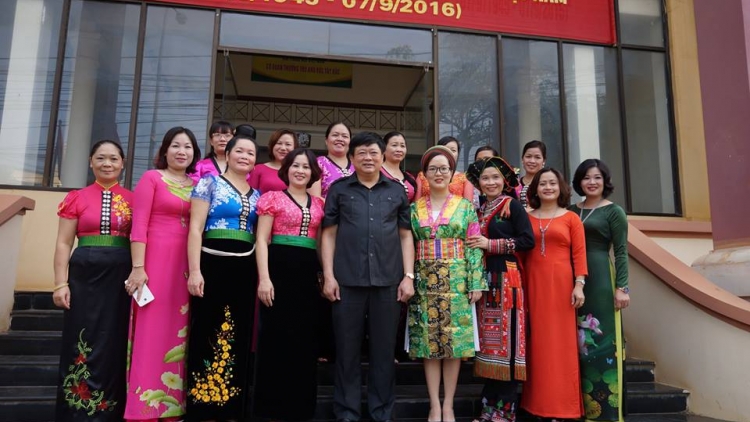 VOV4- Loom luônh chắp hơnh lâng tự hào âng a zi