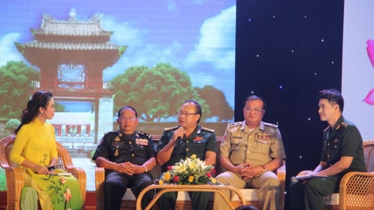 Giao lưu zr’ziêng liêm chr’nắp loom luônh k’noong k’tiếc Việt Nam-Campuchia