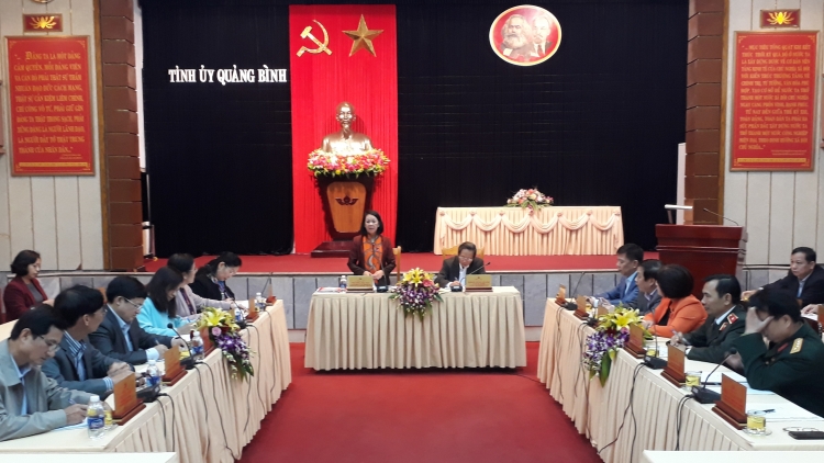 Trưởng ban Dân vận Trung ương bhrợ bhiệc lâng Ban Thường vụ Tỉnh uỷ Quảng Bình