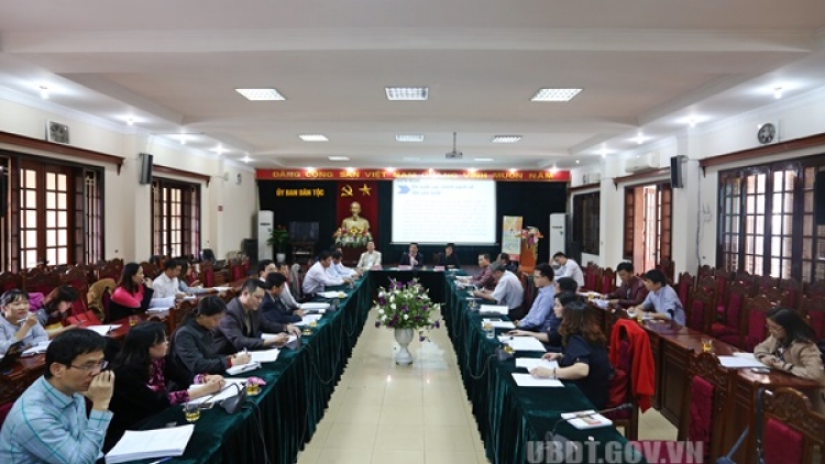 Hội thảo prá xay ooy Báo cáo k’rong xay đhr’năng k’tiếc pa bhrợ lâng rau liêm choom tơợ bh’rợ xăl bh’rợ tr’nêng âng đhanuôr acoon cóh