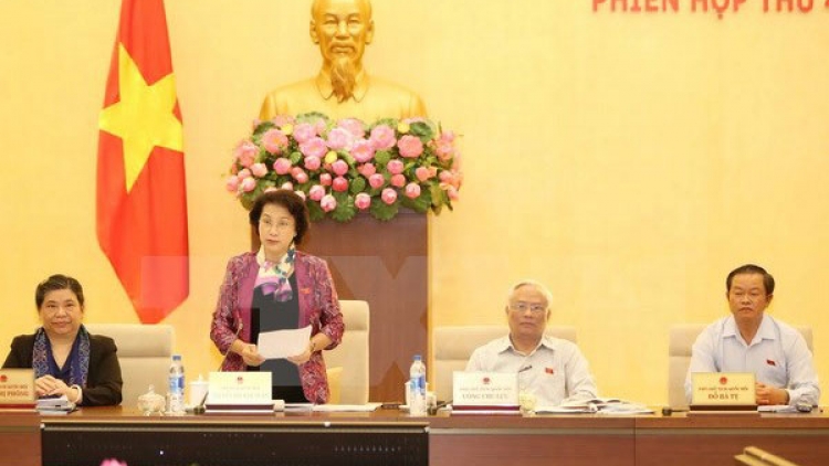 Ra văng bhrợ pr’họp g’lúh 5 âng Ủy ban Thường vụ Quốc hội khóa XIV
