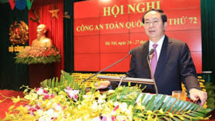 Chủ tịch k’tiếc k’ruung Trần Đại Quang lưm, pa prá lâng k’bhúh đại biểu ting pấh Hội nghị Công an prang k’tiếc k’ruung g’lúh 72